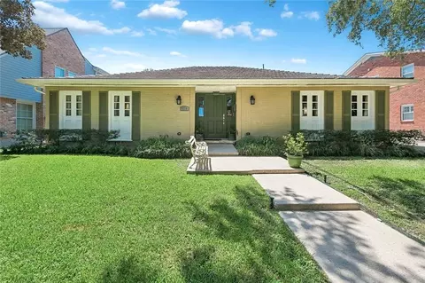 174 Country Club Dr, New Orleans, LA 70124