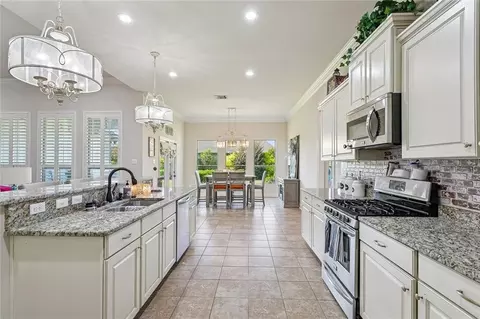 Kitchen - 1621 Orchard Dr, Covington, LA 70435 photo 2 of 3