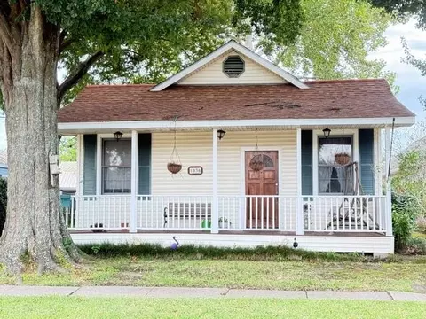 1036 Helios Ave, Metairie, LA 70005