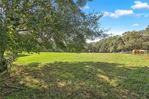 Exterior - 20 Green Hills Dr, Covington, LA 70435 photo 6 of 16