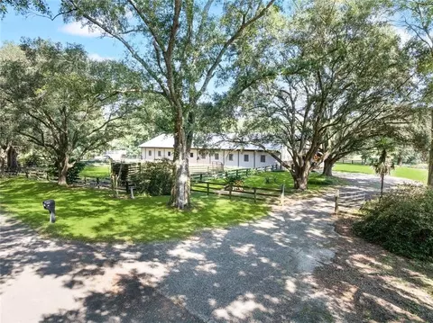 Exterior - 20 Green Hills Dr, Covington, LA 70435 photo 10 of 16