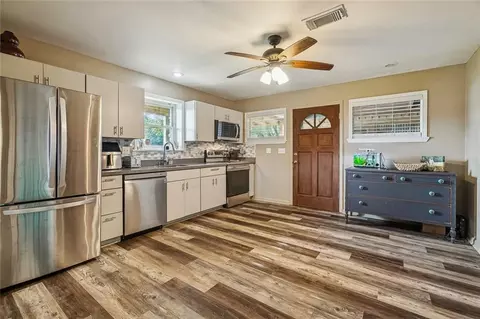 Kitchen - 20 Green Hills Dr, Covington, LA 70435 photo 1 of 1