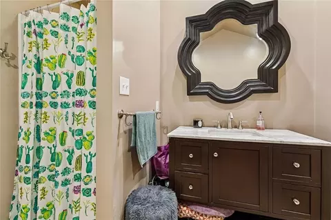 Bath - 20 Green Hills Dr, Covington, LA 70435 photo 3 of 3