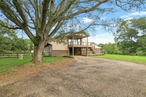 Exterior - 20 Green Hills Dr, Covington, LA 70435 photo 3 of 16
