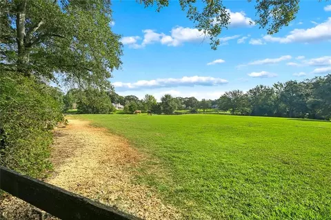 Exterior - 20 Green Hills Dr, Covington, LA 70435 photo 8 of 16