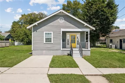 2065 Abundance St, New Orleans, LA 70122