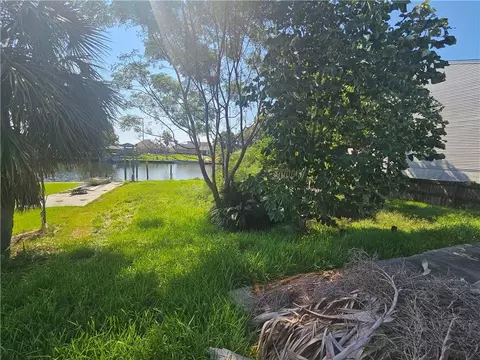 4732 Pontchartrain Dr, Slidell, LA 70458 photo 5