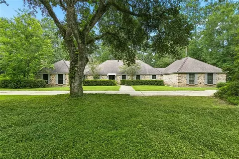 721 Highway 1085 Hwy, Madisonville, LA 70447