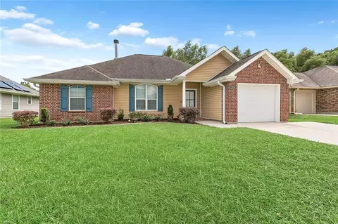 Exterior - 329 Allie Ln, Luling, LA 70070 photo 3 of 5