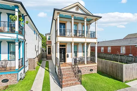 1561 N 63 N Derbigny St, New Orleans, LA 70116