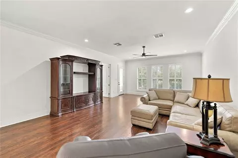 Living - 23752 Monarch Pt, Springfield, LA 70462 photo 2 of 4