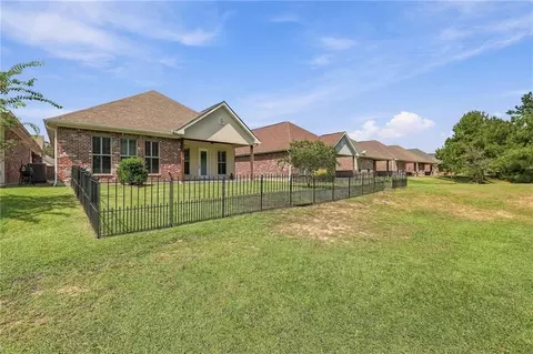 Exterior - 23752 Monarch Pt, Springfield, LA 70462 photo 6 of 6