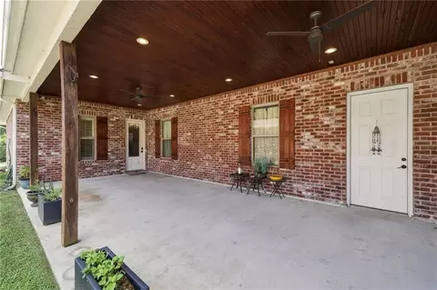 Exterior - 23752 Monarch Pt, Springfield, LA 70462 photo 3 of 6