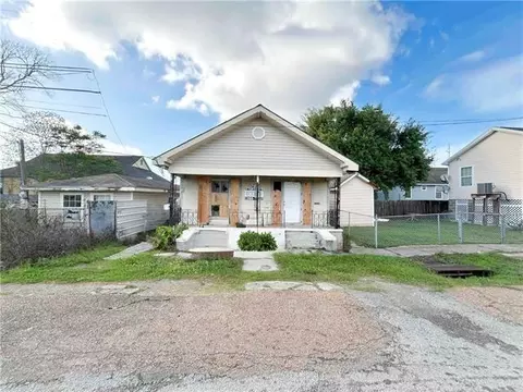 2407 S Miro St, New Orleans, LA 70125