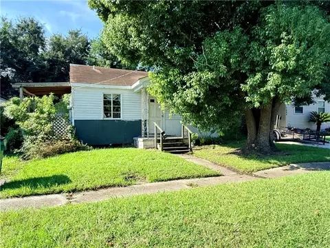 7840 Jay St, Metairie, LA 70003