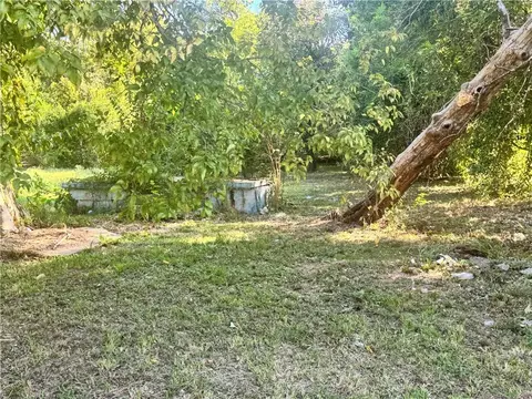 2419 9th St, Alexandria, LA 71302