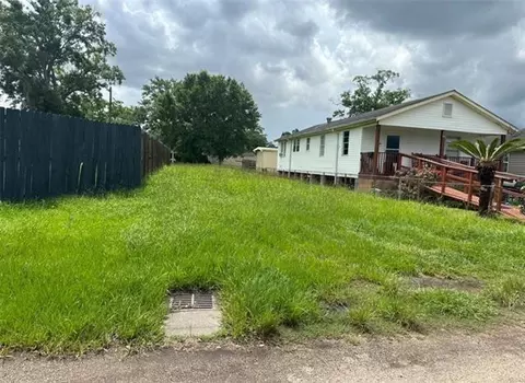 129 S Cumberland St, River Ridge, LA 70123