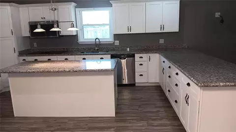 Kitchen - 13045 Heather Dr, Walker, LA 70785 photo 5 of 6