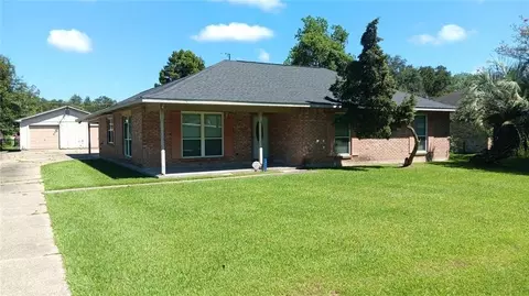 Exterior - 13045 Heather Dr, Walker, LA 70785 photo 2 of 10