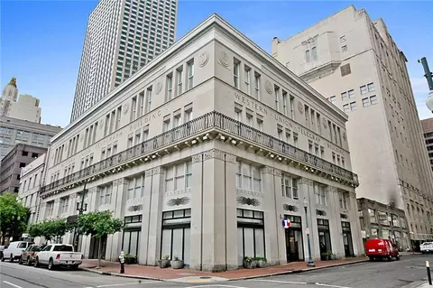 334 Carondelet St #404, New Orleans, LA 70130