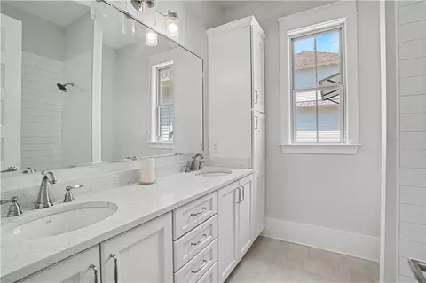 Bath - 4181 Cypress Point Dr, Covington, LA 70433 photo 4 of 5
