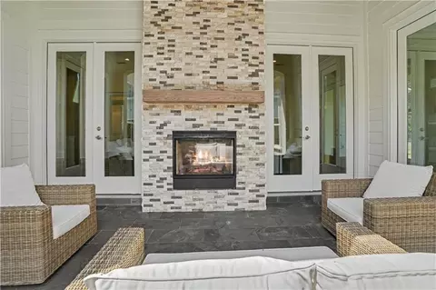 Exterior - 4181 Cypress Point Dr, Covington, LA 70433 photo 5 of 8
