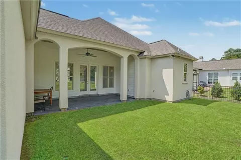 Exterior - 4181 Cypress Point Dr, Covington, LA 70433 photo 6 of 8