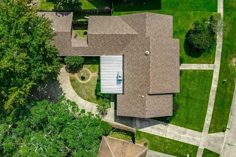 View/Area - 131 Kingston Dr, Slidell, LA 70458 photo 2 of 4