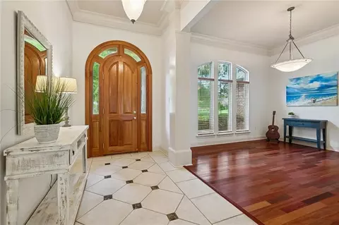 Entry Way - 52 Walnut Pl, Covington, LA 70433 photo 1 of 2