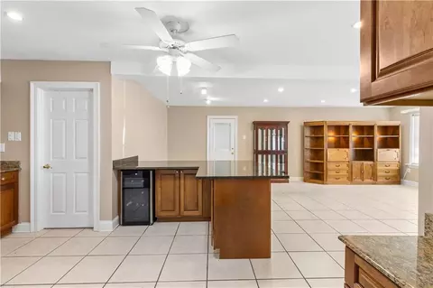 Living - 5000 Willowtree Rd, Marrero, LA 70072 photo 8 of 8