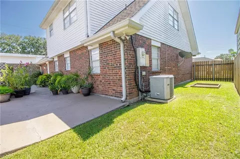 Exterior - 5000 Willowtree Rd, Marrero, LA 70072 photo 6 of 8
