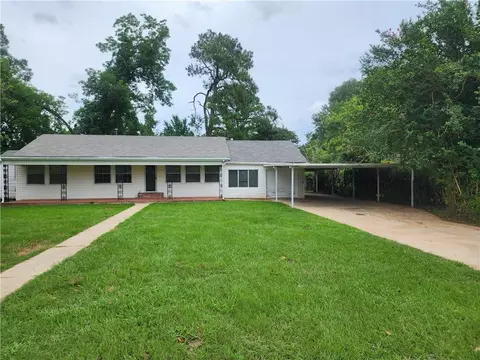 23 Calvert Dr, Alexandria, LA 71303