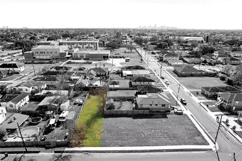 2318 Vienna St, New Orleans, LA 70122