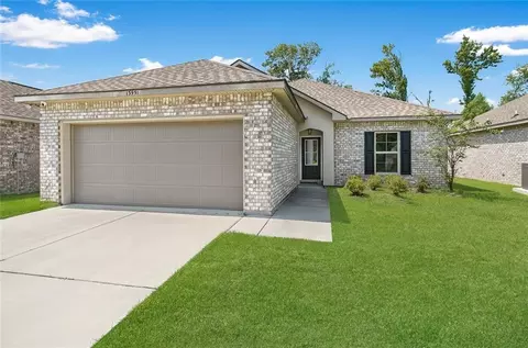 13951 Barrington Ave, Denham Springs, LA 70726