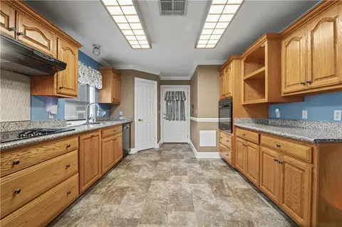 Entry Way - 22540 Brignac Rd, Robert, LA 70455 photo 2 of 2