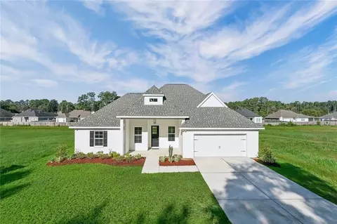 Exterior - 72629 Robindale Dr, Covington, LA 70435 photo 3 of 3