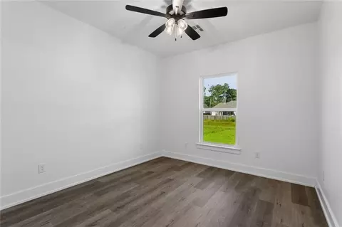 Bedroom - 72629 Robindale Dr, Covington, LA 70435 photo 1 of 3