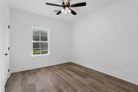 Bedroom - 72629 Robindale Dr, Covington, LA 70435 photo 3 of 3