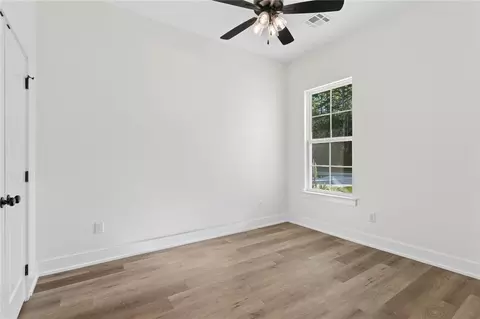 Bedroom - 72629 Robindale Dr, Covington, LA 70435 photo 2 of 3