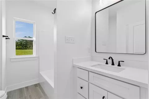 Bath - 72629 Robindale Dr, Covington, LA 70435 photo 3 of 3