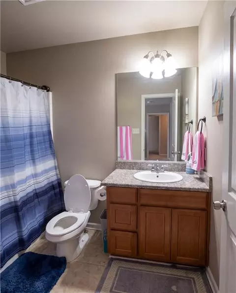 Bath - 70291 B St, Covington, LA 70433 photo 1 of 2