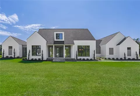 Exterior - 72608 Buttonbush Dr, Covington, LA 70433 photo 11 of 12
