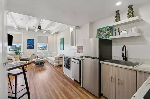 1205 St Charles Ave #502, New Orleans, LA 70130