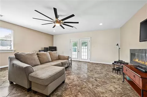 Living - 70317 7th St, Covington, LA 70433 photo 4 of 4