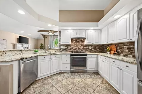 Kitchen - 70317 7th St, Covington, LA 70433 photo 3 of 4