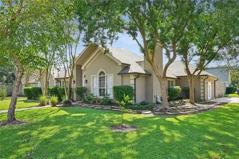 Exterior - 70317 7th St, Covington, LA 70433 photo 3 of 9
