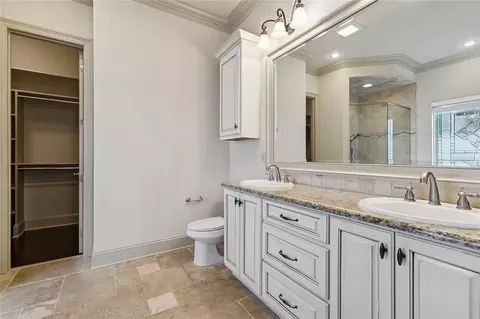 Bath - 401 Depre St, Mandeville, LA 70448 photo 2 of 3