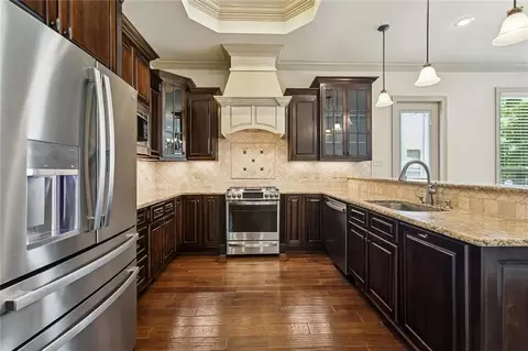 Kitchen - 401 Depre St, Mandeville, LA 70448 photo 2 of 3