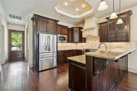 Kitchen - 401 Depre St, Mandeville, LA 70448 photo 1 of 3