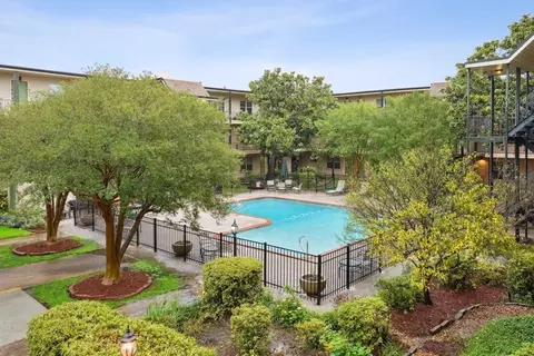 2732 Whitney Pl #311, Metairie, LA 70002